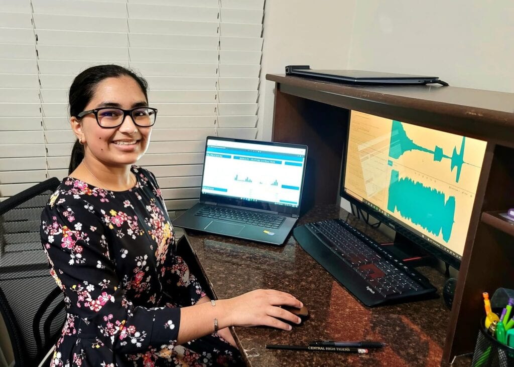 Little Rock Central High School Senior Anu Iyer balances life as a student and as a research intern with the UAMS Department of Biomedical Informatics.